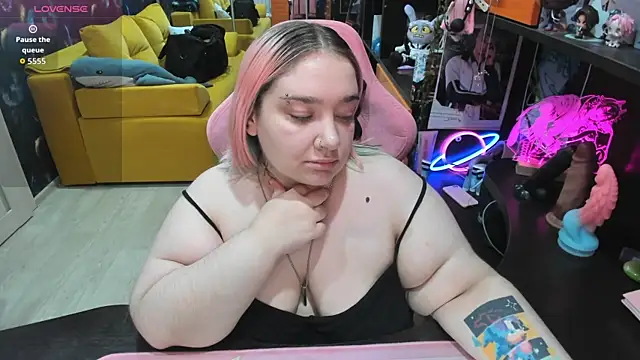 Snapshot of Softie_Sofy chatting on 07.09.26 Softie Sofy online show from 07.09.26
