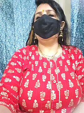 cute-tanvi online show from 01.18.25
