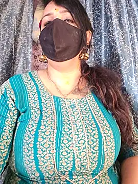 Snapshot of cute-tanvi chatting on 06.26.26 cute-tanvi online show from 06.26.26
