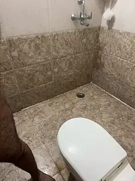 Snapshot of tusharvats60 chatting on 12.18.24 tusharvats60 online show from 12.18.24