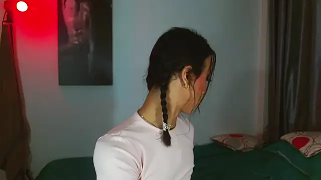 Kenisha Sweet online show from 11.13.25