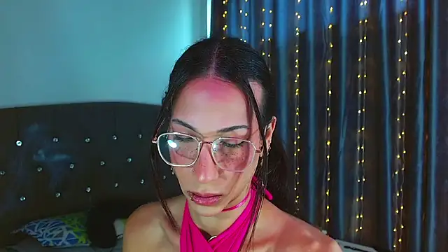 Kenisha Sweet online show from 02.01.26