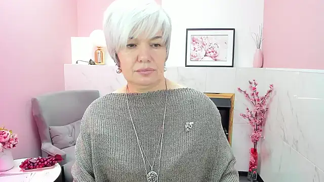 Snapshot of CarmenSoft chatting on 03.21.25 CarmenSoft online show from 03.21.25
