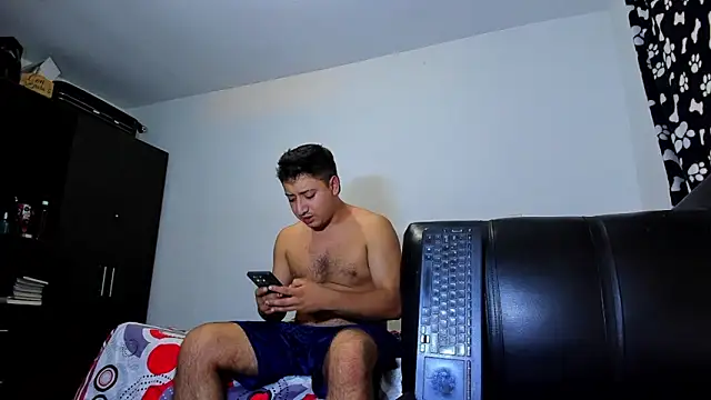 Snapshot of ares_sexxx chatting on 12.13.25 ares sexxx online show from 12.13.25