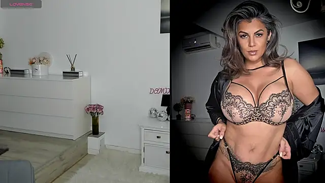 Domixdyva online show from 10.13.25