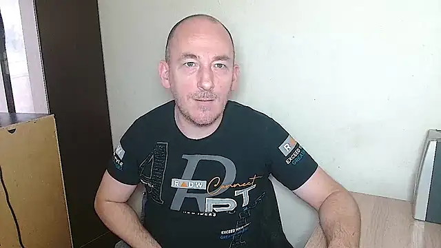 Snapshot of Johan___Barker chatting on 02.03.26 Johan Barker online show from 02.03.26