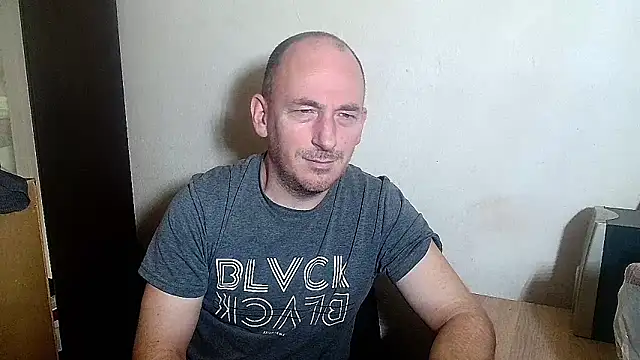 Snapshot of Johan___Barker chatting on 02.12.26 Johan Barker online show from 02.12.26