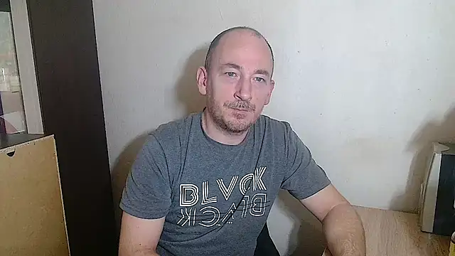 Snapshot of Johan___Barker chatting on 02.17.26 Johan Barker online show from 02.17.26