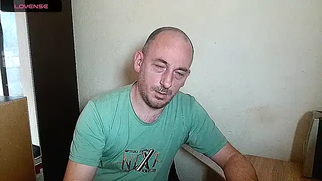 Snapshot of Johan___Barker chatting on 02.26.26 Johan Barker online show from 02.26.26