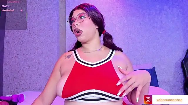 DanniaMonroee online show from 10.09.25