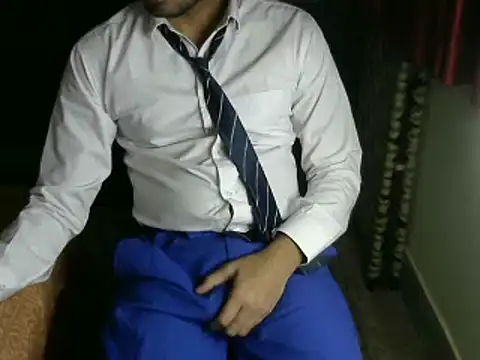 Snapshot of aloneboy1996 chatting on 01.27.25 aloneboy1996 online show from 01.27.25