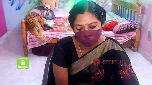 Snapshot of Novapol chatting on 12.12.24 Novapol online show from 12.12.24