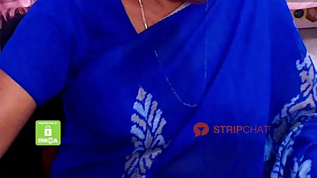 Snapshot of Novapol chatting on 02.08.25 Novapol online show from 02.08.25