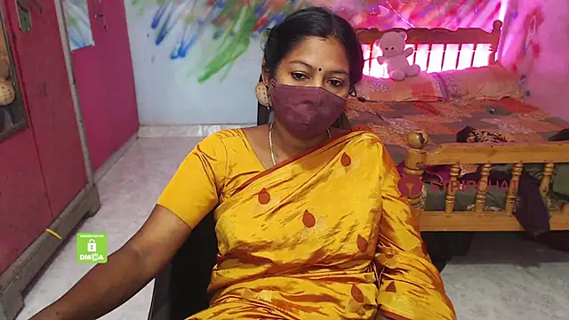 Snapshot of Novapol chatting on 09.16.25 Novapol online show from 09.16.25