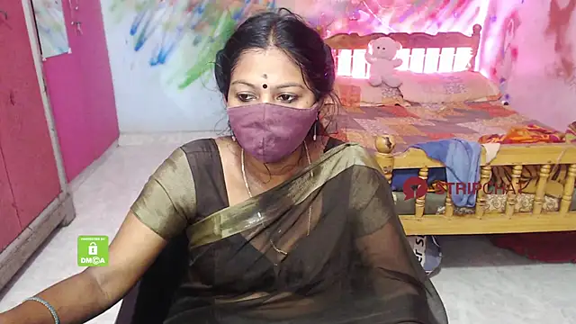 Snapshot of Novapol chatting on 09.21.25 Novapol online show from 09.21.25