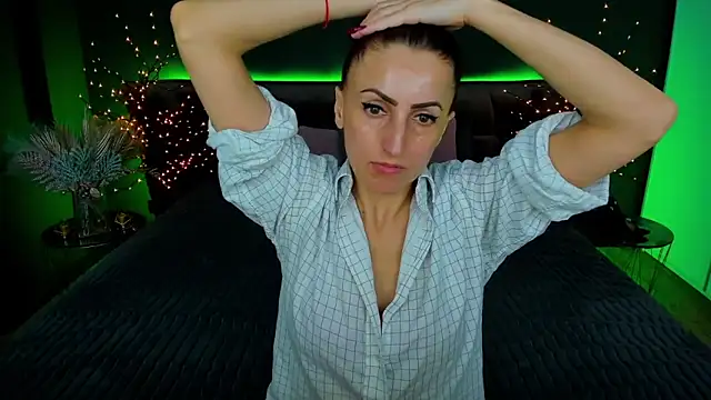 Rebecca Diamond online show from 01.29.25