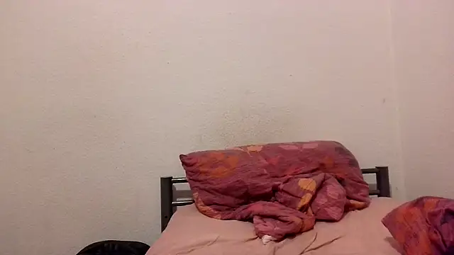 Snapshot of Azad64 chatting on 12.13.25 Azad64 online show from 12.13.25