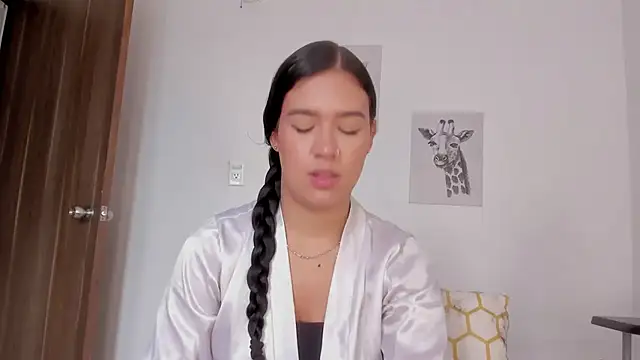 Hanna Risso online show from 02.10.26