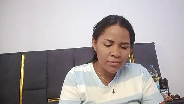 Snapshot of aleixane chatting on 01.12.26 aleixane online show from 01.12.26