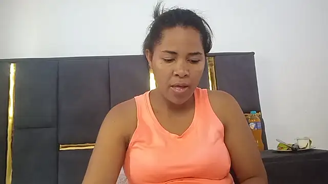 Snapshot of aleixane chatting on 02.05.26 aleixane online show from 02.05.26