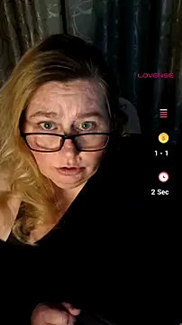 Snapshot of Iceprincess2bad4u chatting on 07.03.26 Iceprincess2bad4u online show from 07.03.26