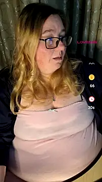 Snapshot of Iceprincess2bad4u chatting on 07.07.26 Iceprincess2bad4u online show from 07.07.26