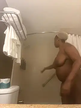 Snapshot of gypsydoll chatting on 09.26.25 gypsydoll online show from 09.26.25