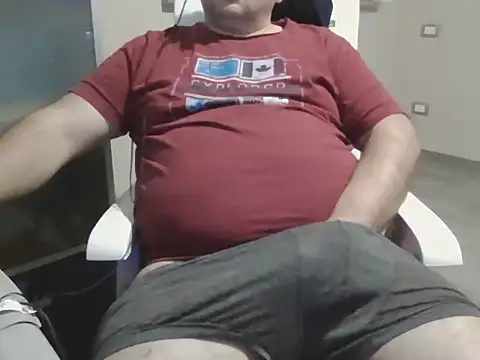 iron boy80 online show from 11.29.25