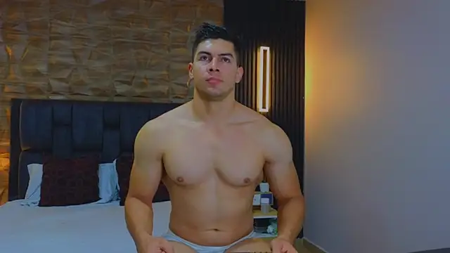 Snapshot of FelipeAndMarcello3 chatting on 03.03.25 FelipeAndMarcello3 online show from 03.03.25