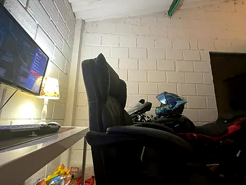 Max TheHorseDick online show from 09.16.25