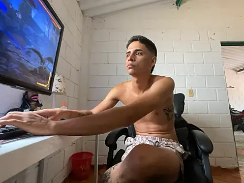 Max TheHorseDick online show from 10.12.25