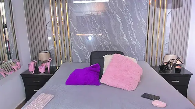 Snapshot of Nyakimgold chatting on 01.29.25 Nyakimgold online show from 01.29.25