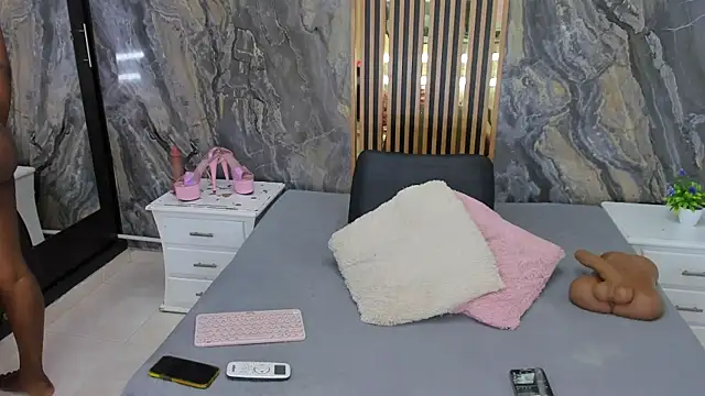 Snapshot of Nyakimgold chatting on 01.08.26 Nyakimgold online show from 01.08.26