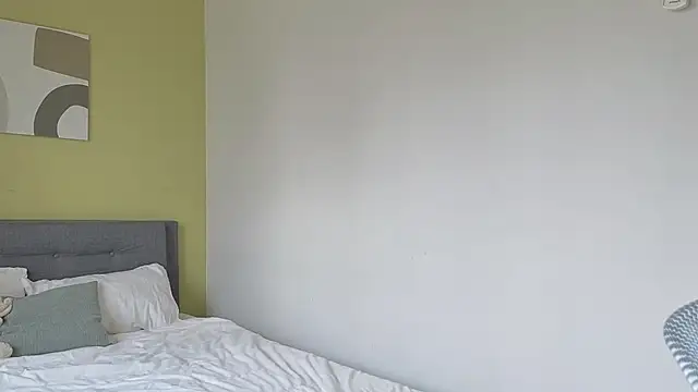 Snapshot of TammiLou chatting on 11.08.25 TammiLou online show from 11.08.25