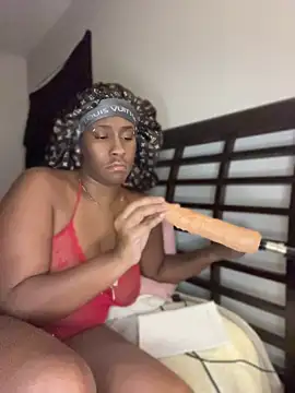 Snapshot of Foreignthababyy chatting on 06.18.26 Foreignthababyy online show from 06.18.26