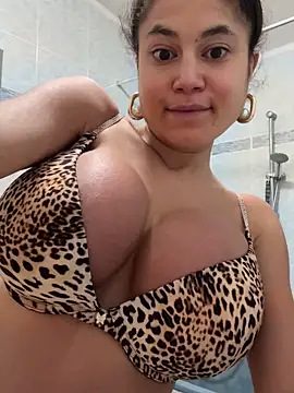 Fuc3dolllucy online show from 01.15.25