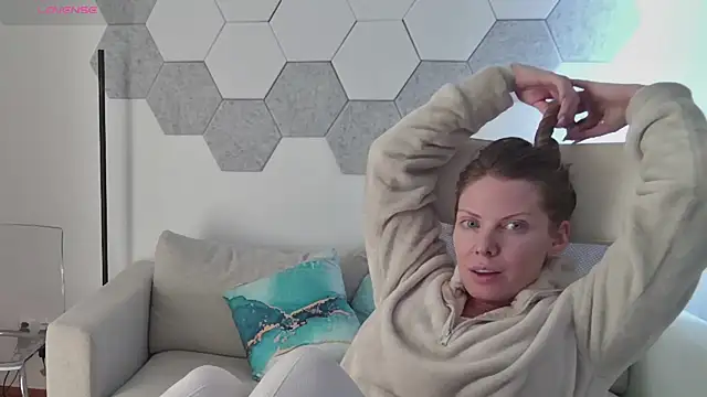 novaforyou1 online show from 02.06.25