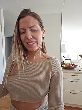 novaforyou1 online show from 02.19.25