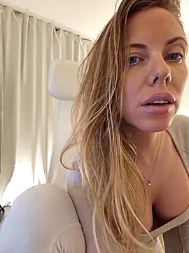 novaforyou1 online show from 10.05.25