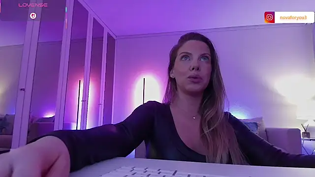 novaforyou1 online show from 10.29.25