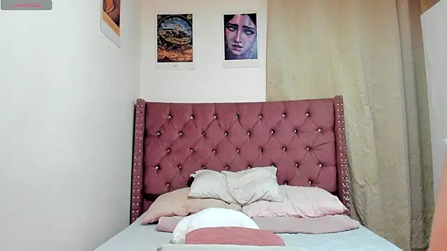 Moonlight1002 online show from 01.19.25