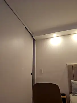 Maya Lewis online show from 01.09.26