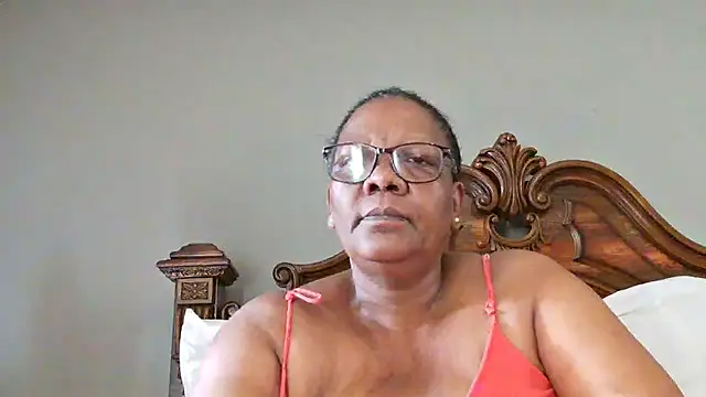 Snapshot of SEXYBOOBSNASS chatting on 01.05.25 SEXYBOOBSNASS online show from 01.05.25