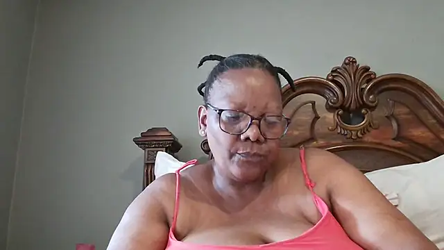 Snapshot of SEXYBOOBSNASS chatting on 01.25.25 SEXYBOOBSNASS online show from 01.25.25