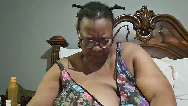 Snapshot of SEXYBOOBSNASS chatting on 02.01.25 SEXYBOOBSNASS online show from 02.01.25