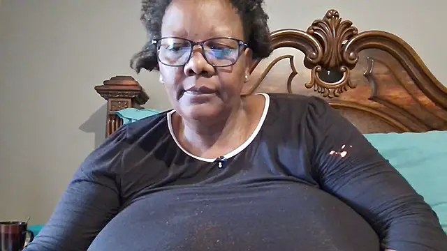 Snapshot of SEXYBOOBSNASS chatting on 03.12.25 SEXYBOOBSNASS online show from 03.12.25