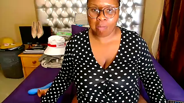 missboobsxx online show from 11.25.25