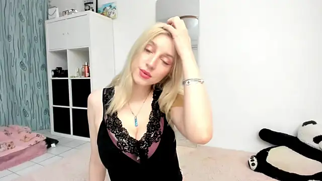 KenzieDawton online show from 04.20.26