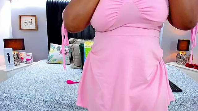 gabytyara2 online show from 03.10.25