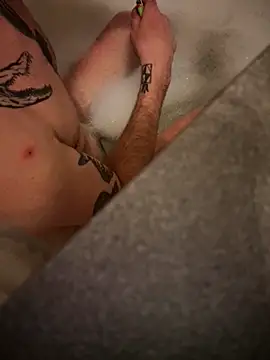 Snapshot of shehandme chatting on 02.24.26 shehandme online show from 02.24.26